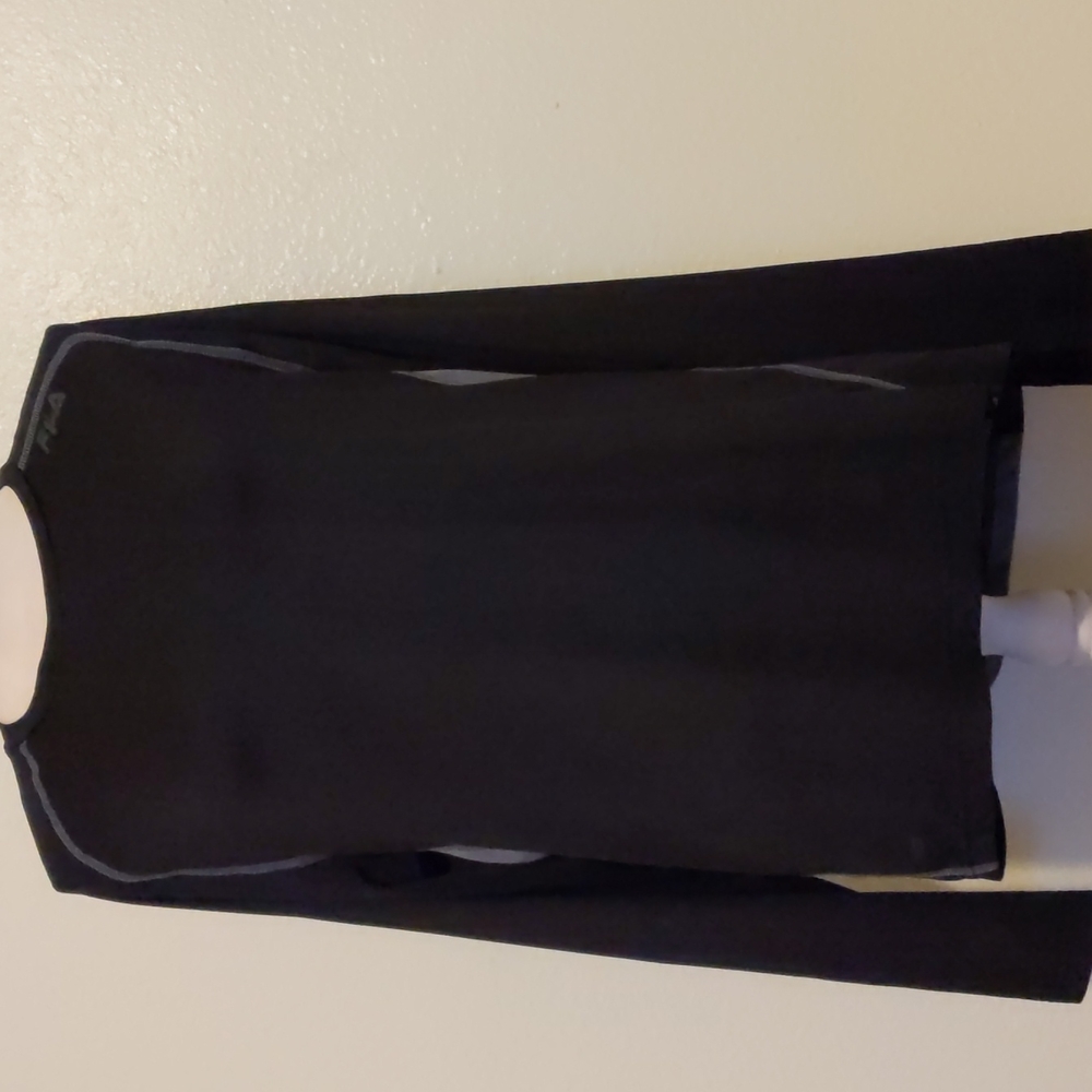 Fila sport live in motion gray and black athletic top